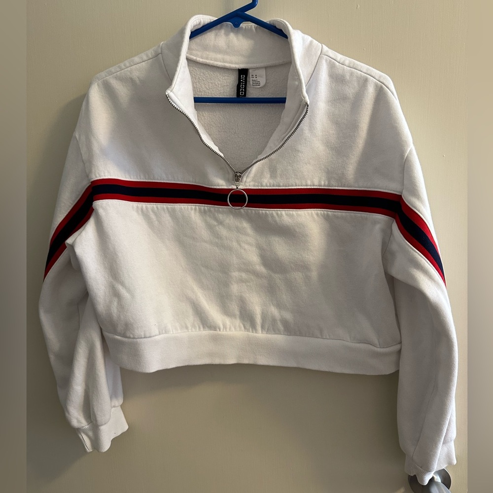 DIVIDED CROP SWEATSHIRT